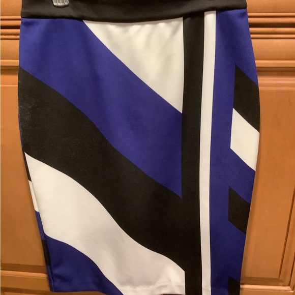 BLUE/BLACK/WHITE COLOR BLOCK PENCIL SKIRT - Picture 2 of 4